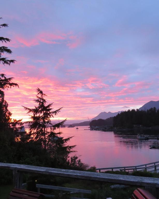 Tofino Swell Lodge Bagian luar foto